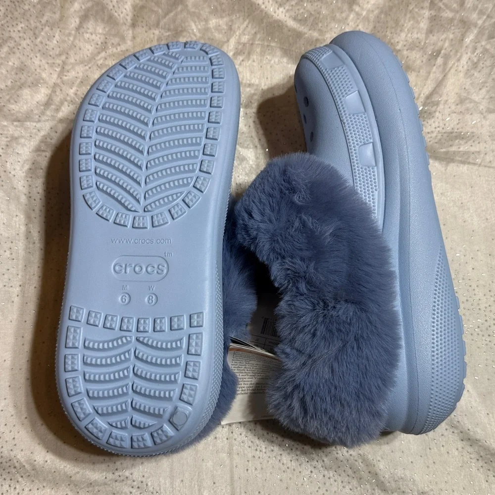 Crocs dual comfort Blue Fuzzy Clogs size women 8 men 6 f - Picture 5 of 7